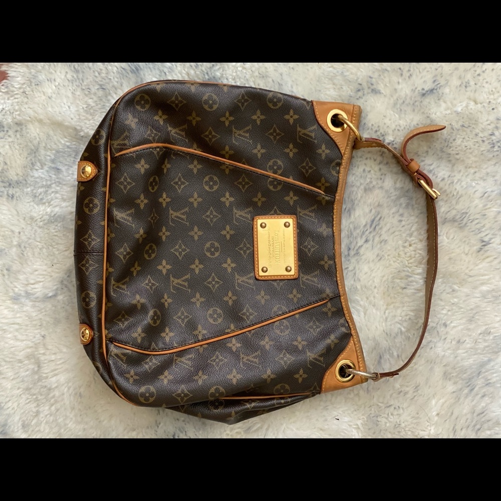 Authentic Louis Vuitton Galliera PM Used authentic - Picture 3 of 15